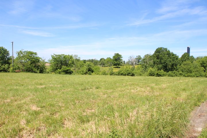 12-15 Fieldstone Dr, Lawrenceburg, KY 40342